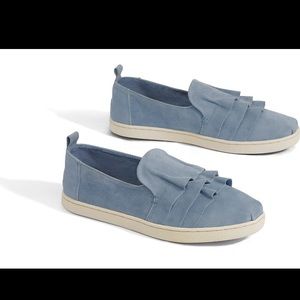 Sky Blue Silky Ruffles Alpargatas